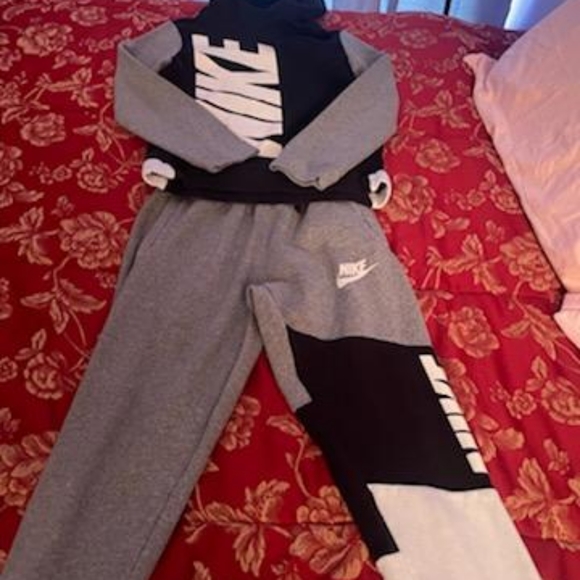 Nike Other - Boys Nike Sweatsuit